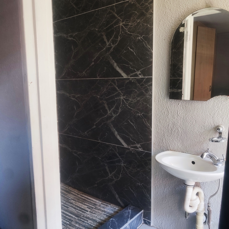 4 Bedroom Property for Sale in Geelhoutpark North West